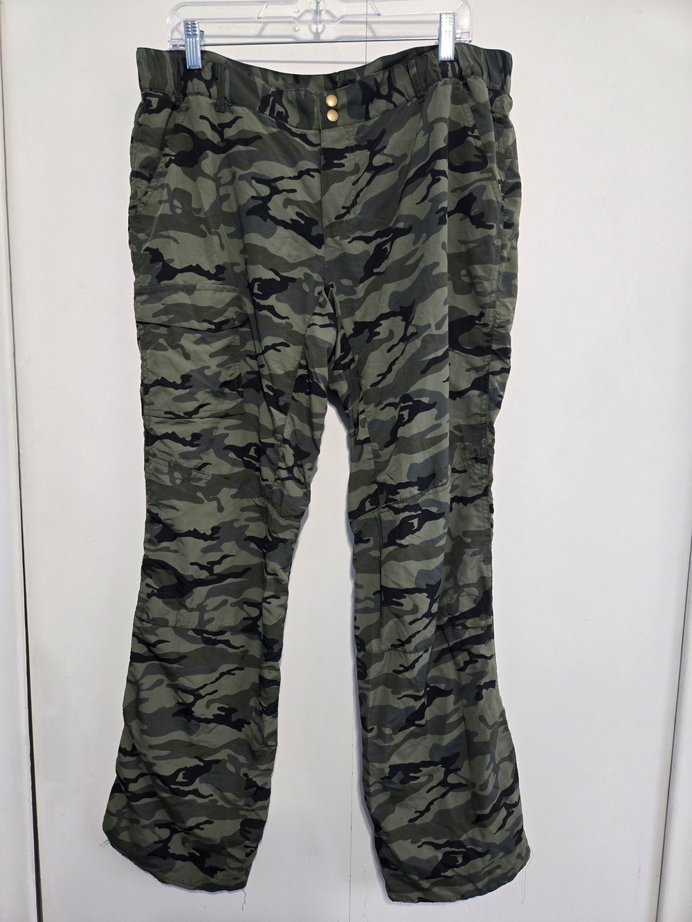 Canyon Creek Camo Cargo Pants Women’s XL Green‎ Camouflage Flare
